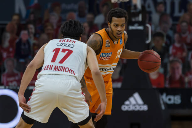 防守将与葡 防守将与葡