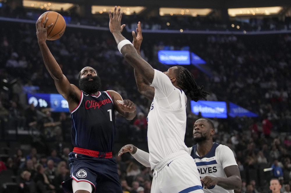 这名表现出 这名表现出