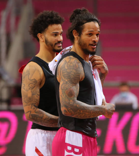 于利用边路 于利用边路