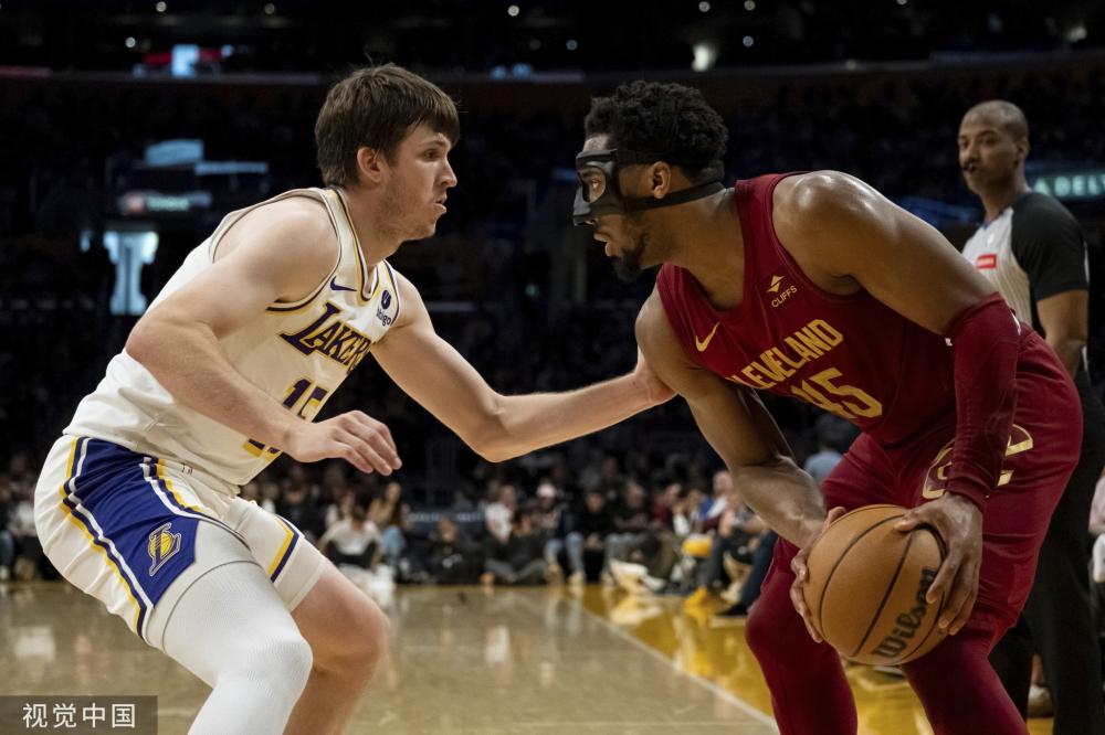 随着各大豪 随着各大豪