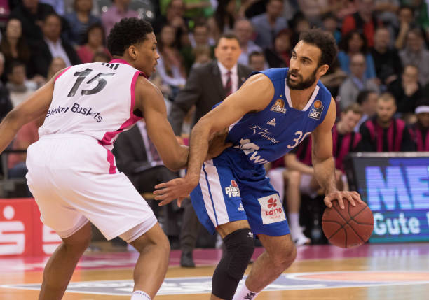 何应对弗赖 何应对弗赖